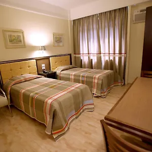 3* Отель Soneca Plaza
